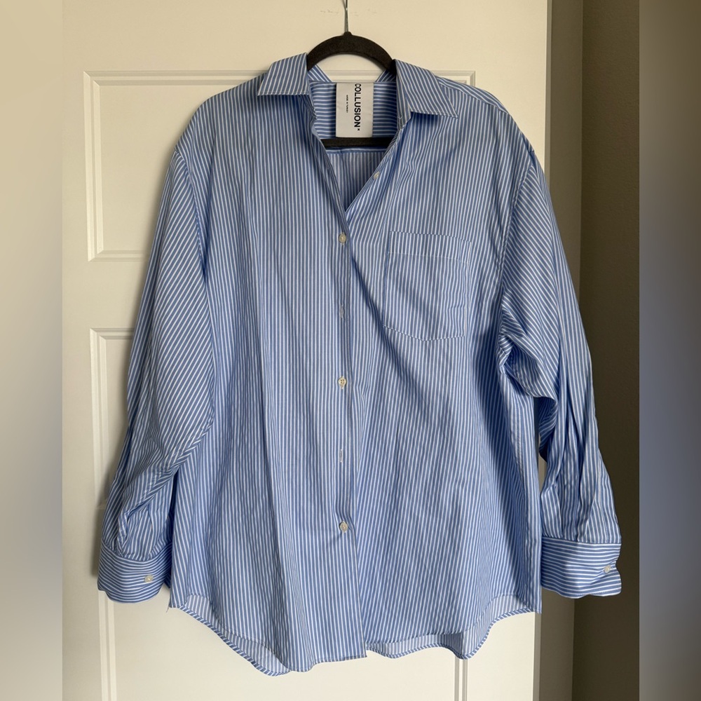 ASOS Men's Blue and White Striped Dress Shirt